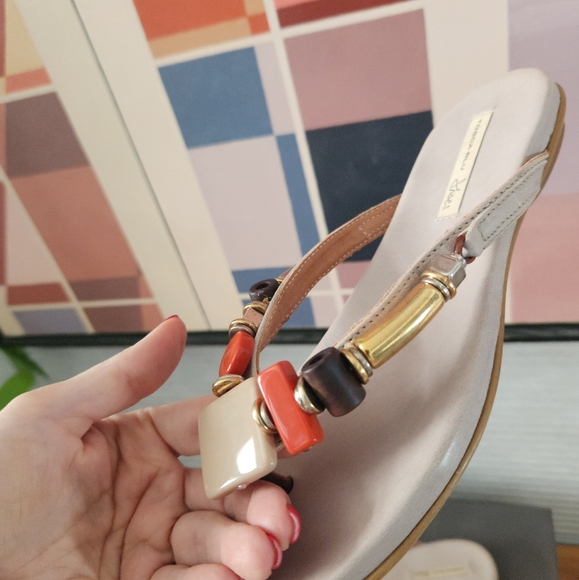 TOSCA BLU  LEATHER  EMBELISHED  SANDALS 6.5 - Picture 3 of 10